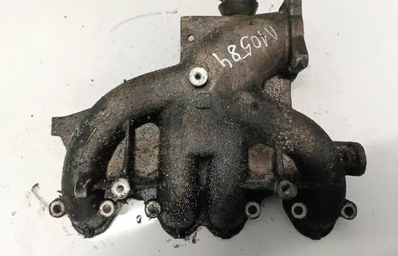 Volkswagen PASSAT B6 Intake manifold 03G129713