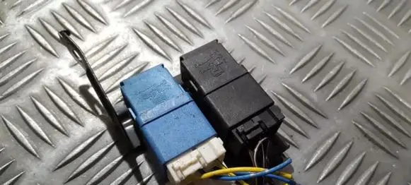 Nissan Primera Other relay 252309f920