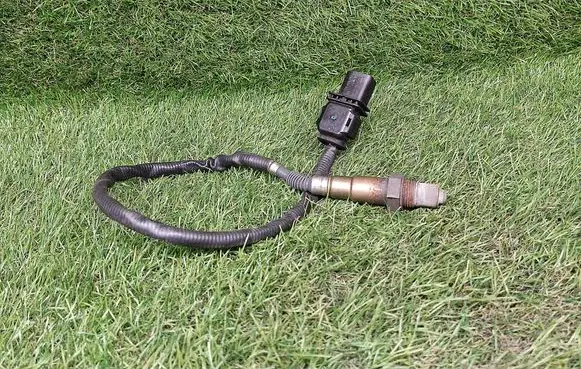 Mercedes-Benz CLS C219 Lambda probe sensor 0035427018 0258017016