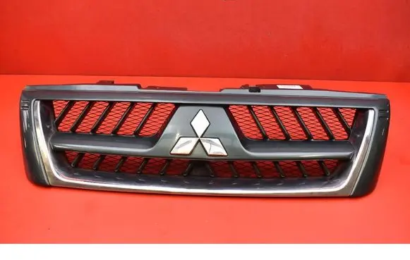 Mitsubishi Pajero Front grill MN117713