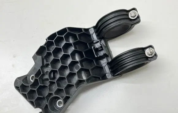 BMW X5 E70 Fuel filter bracket/mount holder PA66GF35 70314607