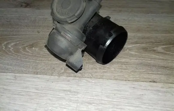 Volvo V50 Throttle valve 9647474880
