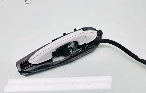Ford Fusion II Front door exterior handle DS73F22464ACD A658400004