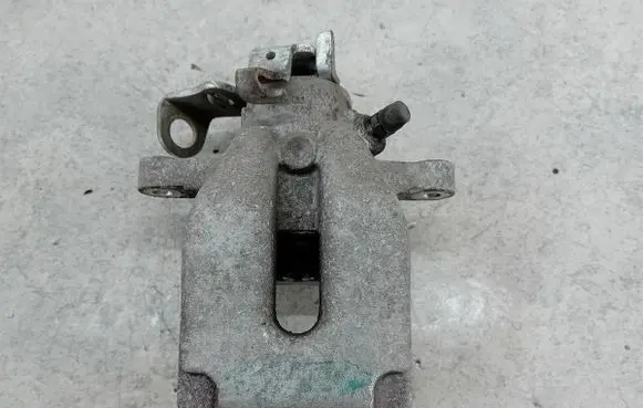 Peugeot 308 Rear brake caliper 