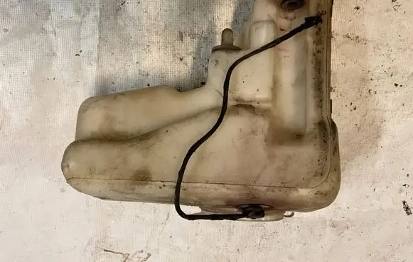 Mercedes-Benz CLK AMG A208 C208 Windshield washer fluid reservoir/tank 2088690020 A2088690020