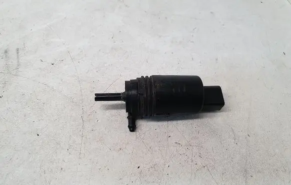 BMW 5 E60 E61 Windscreen/windshield washer pump 67128377612 23557610