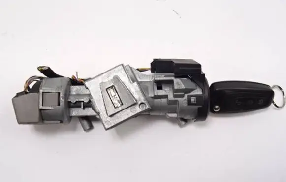 Ford C-MAX II Ignition lock 3M513F880AE