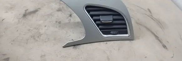 Audi A5 8T 8F Dashboard side air vent grill/cover trim 8T2820902B