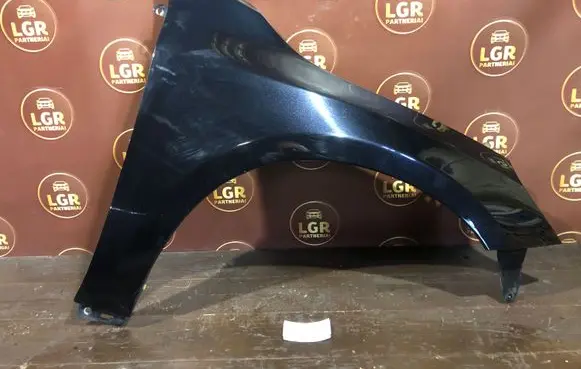 Volvo V60 Fender