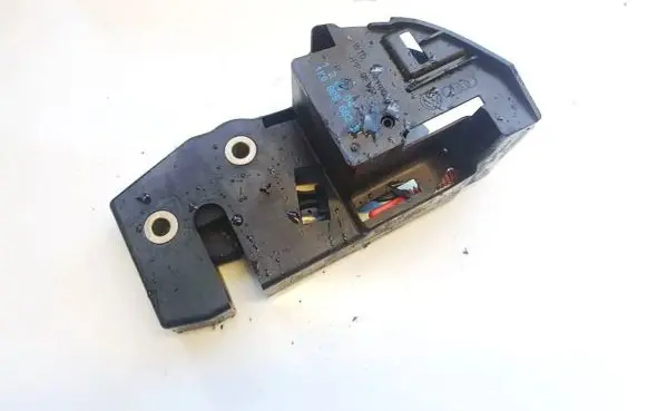 Volkswagen Golf V Seat back rest lock catch 1k0885682b
