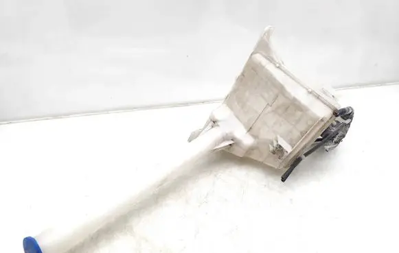 Windshield washer fluid reservoir/tank