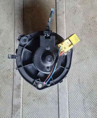 Iveco Daily 45 - 49.10 Heater fan/blower 570630200