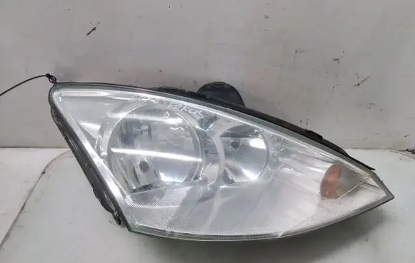 Ford Focus Headlight/headlamp
