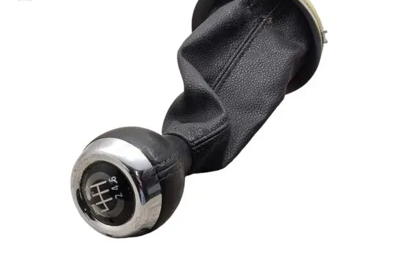 Mini One - Cooper Coupe R56 Gear lever shifter trim leather/knob
