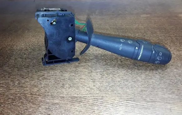 Renault Laguna II Wiper control stalk 8200012245