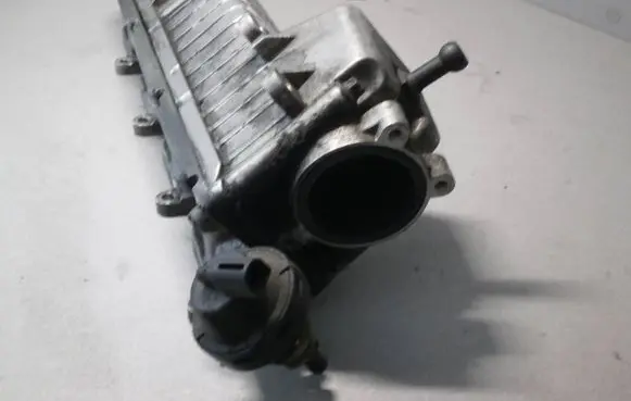 Mercedes-Benz ML W163 Intake manifold A6280900744 A6280981107 6280981107