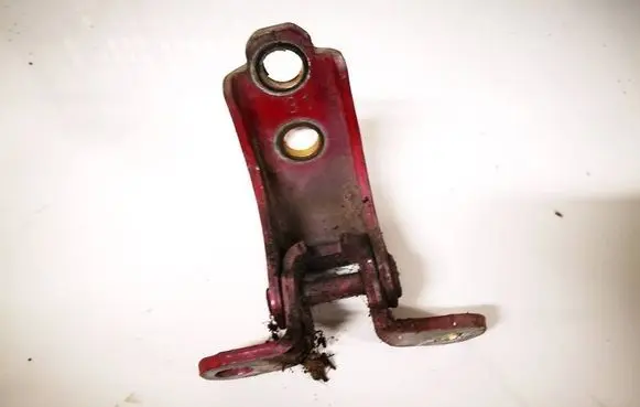 Honda CR-V Front door upper hinge 