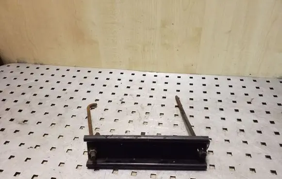 Opel Frontera B Battery bracket 
