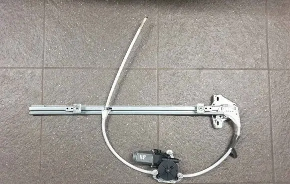 Iveco Daily 35 - 40.10 Front door window regulator with motor 400739