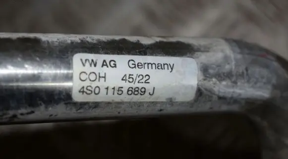 Audi R8 4S Turbo turbocharger oiling pipe/hose 4S0115689J55