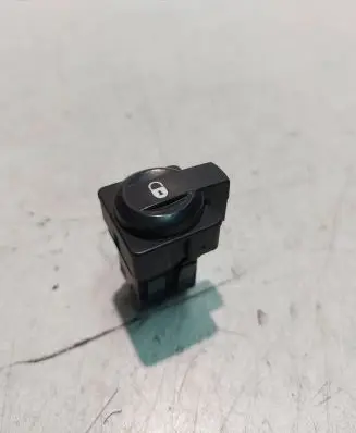 Citroen C4 I Central locking switch button 60519