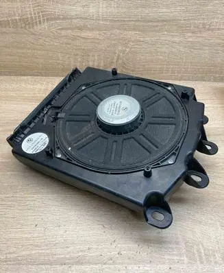 BMW 5 E60 E61 Subwoofer speaker 6919353 61928910