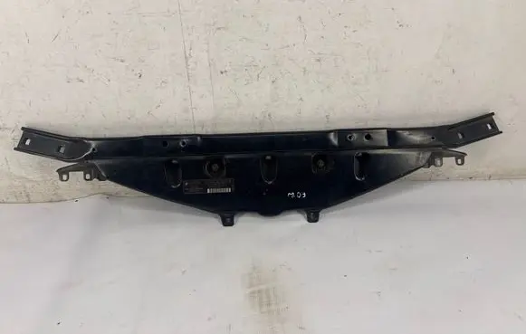 BMW 7 F01 F02 F03 F04 Top upper radiator support slam panel 7183851