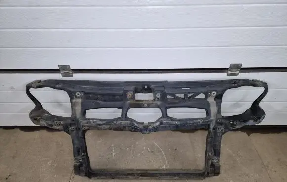 Volkswagen Golf IV Radiator support slam panel 1J0805594