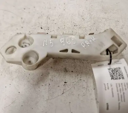 Mazda 5 Front bumper mounting bracket C235500U1