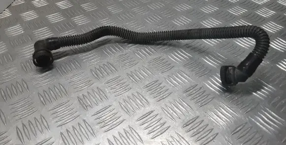 Audi A6 S6 C5 4B Breather hose/pipe 058133817D