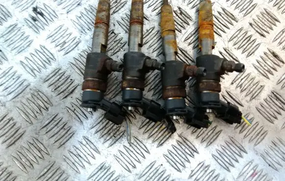 Fuel injectors set