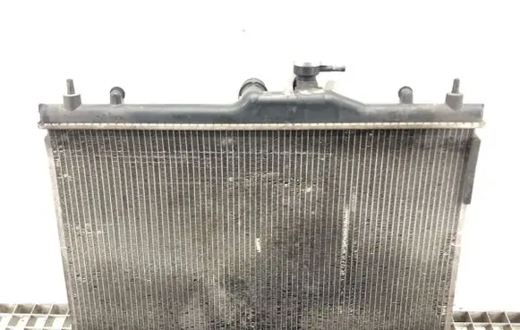 Nissan Tiida C11 Coolant radiator