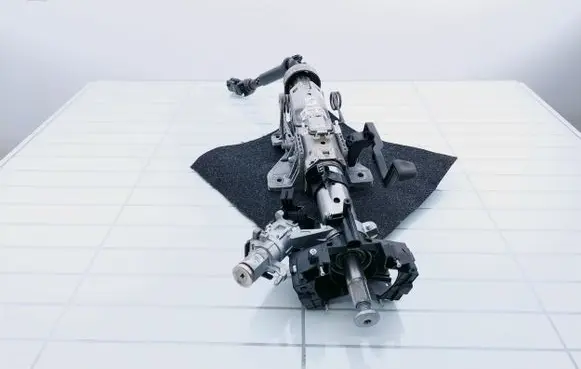 Steering wheel axle set