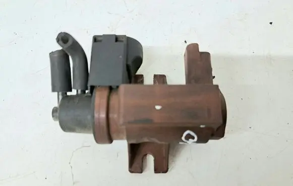 Volvo V50 Turbo solenoid valve 70177100