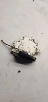 Audi A4 S4 B7 8E 8H Front door lock 8p1837016aa