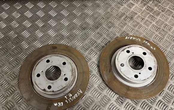 Toyota Avensis T270 Rear brake disc 