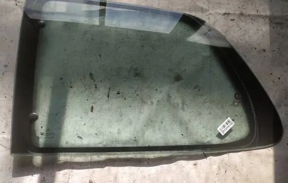 Citroen Saxo Rear side window as2