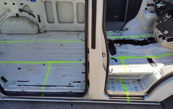 Ford Transit Custom Pillar (middle) 