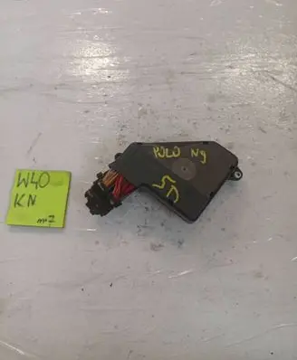 Volkswagen Polo Fuse box set 1212123
