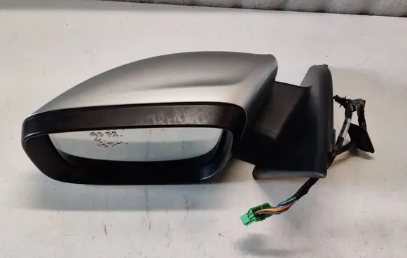 Volvo XC60 Front door electric wing mirror 31352132