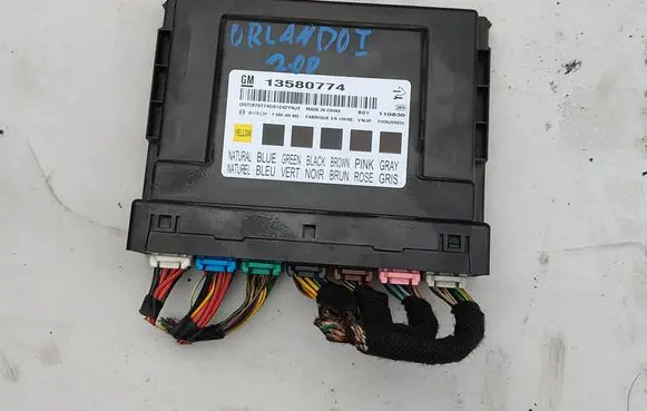 Chevrolet Orlando Comfort/convenience module 13580774
