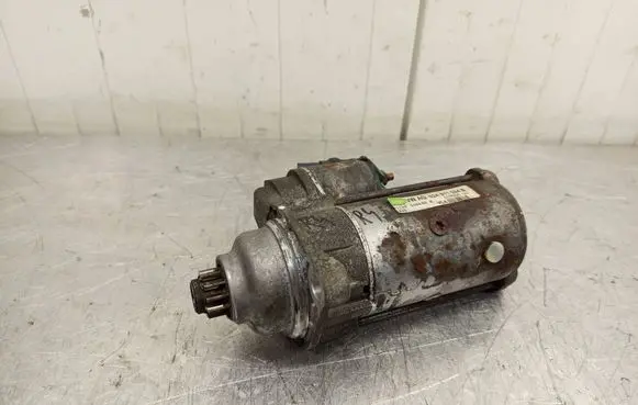 Volkswagen Golf IV Starter motor 02A911024B D7RS30 0488SD