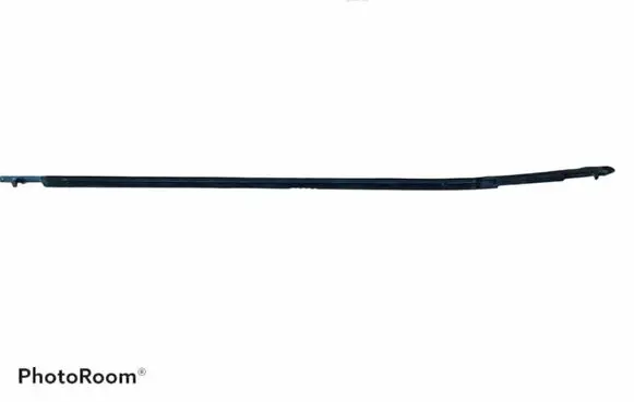Subaru Forester SK Front door glass trim molding EFFL