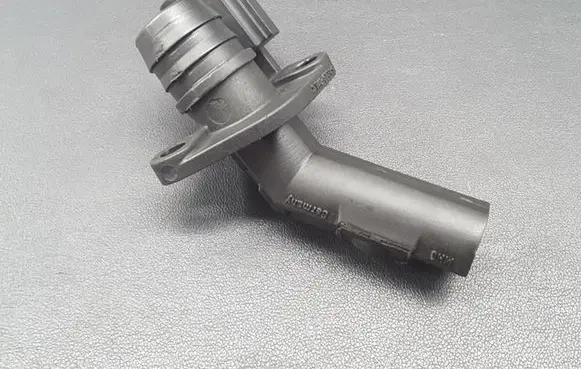 Volkswagen PASSAT CC Breather/breather pipe/hose 03H103202D
