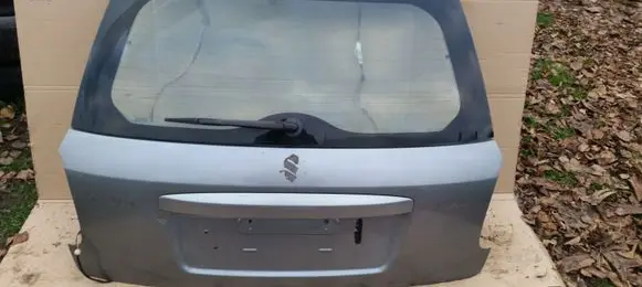 Suzuki SX4 Tailgate/trunk/boot lid