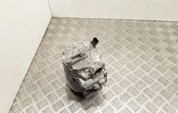 Volkswagen Golf V Air conditioning (A/C) compressor (pump) 1K0820803F 4471804347