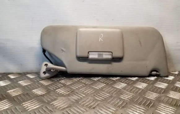 Chrysler 300 - 300C Sun visor