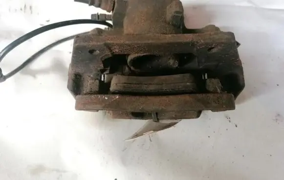 Mercedes-Benz A W169 Front brake caliper