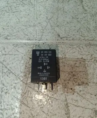 Opel Zafira A Other relay 90463123
