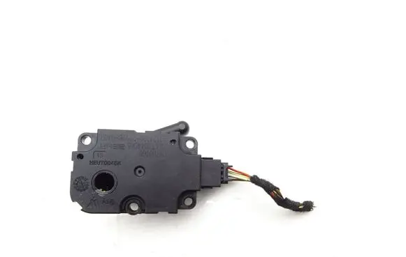 Mercedes-Benz S W221 Coolant heater control valve P9708006